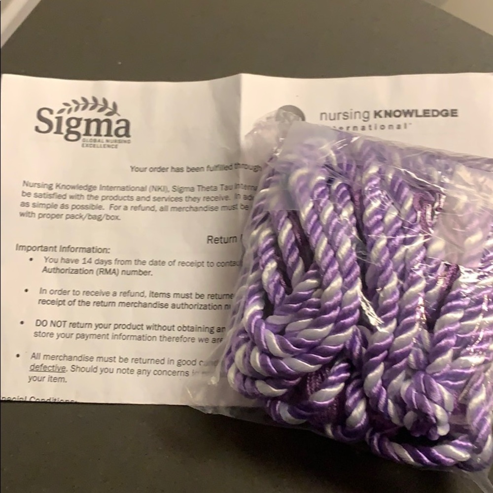 Sigma Theta Tau International honors cords